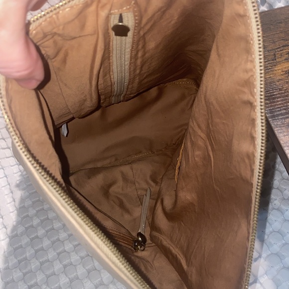 HOBO Sway Sling Shimmering Tan Shoulder Bag - Picture 9 of 10